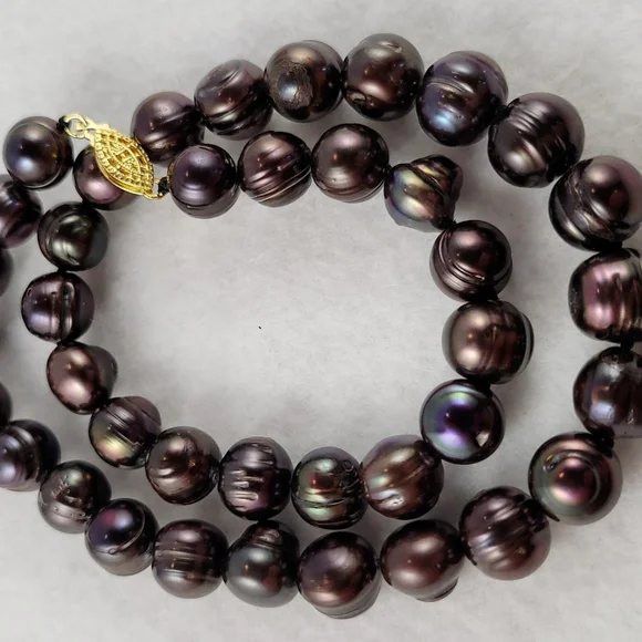 REAL 10-11mm Bordeaux Black Pearl Necklace - Picture 2 of 11